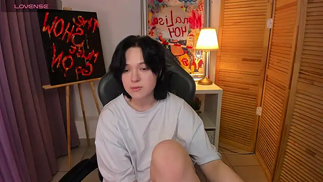 Snapshot of fiamoory chatting on 01.12.25 fiamoory online show from 01.12.25