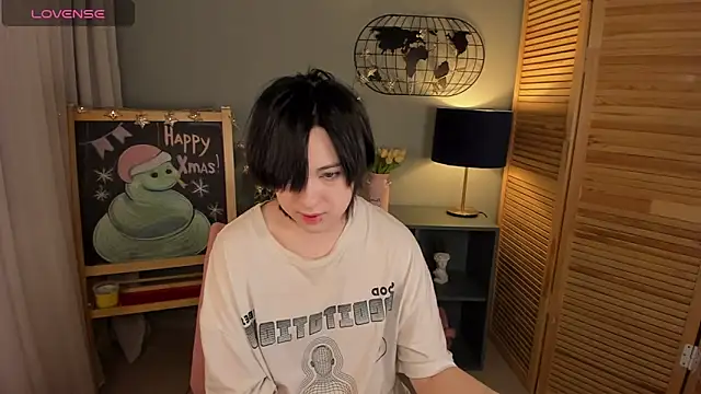 Snapshot of fiamoory chatting on 01.28.25 fiamoory online show from 01.28.25