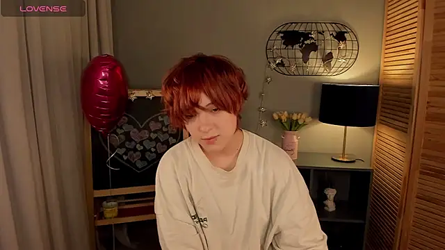 Snapshot of fiamoory chatting on 02.11.25 fiamoory online show from 02.11.25