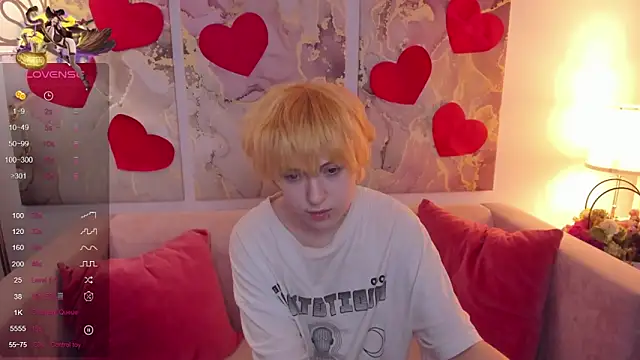 Snapshot of fiamoory chatting on 02.24.25 fiamoory online show from 02.24.25