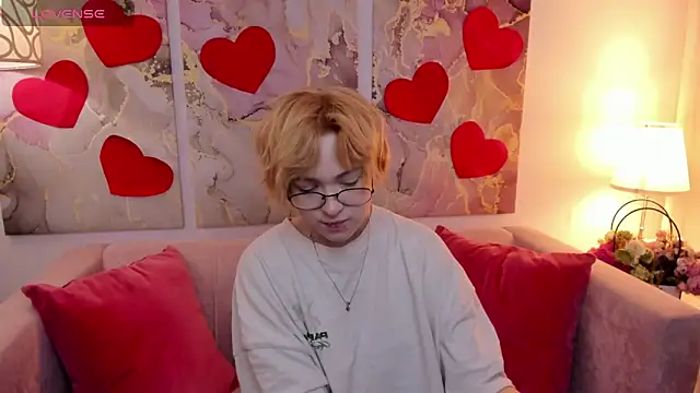 Snapshot of fiamoory chatting on 02.25.25 fiamoory online show from 02.25.25