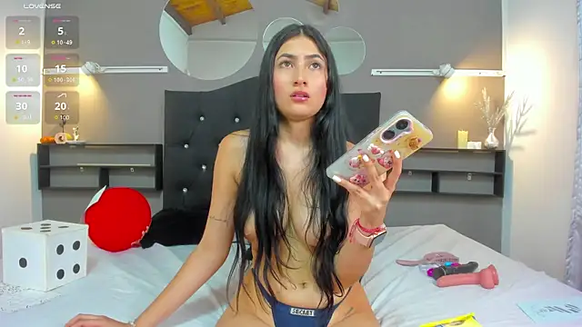 zamanthapalmer1 online show from 12.05.24