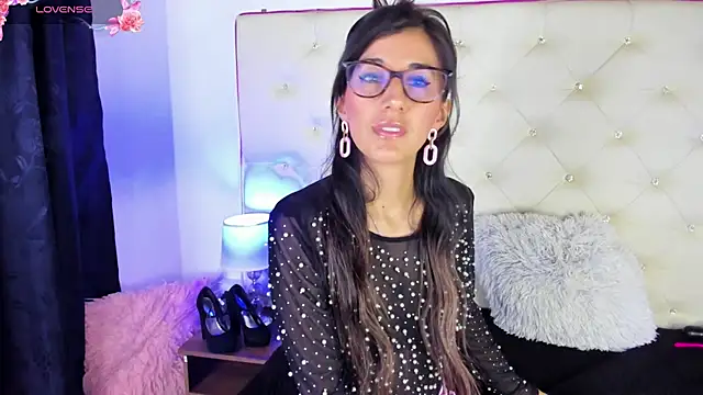 Snapshot of _jade_white_ chatting on 03.14.25 jade white online show from 03.14.25