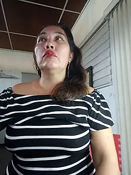 anniecoopeer online show from 03.04.25