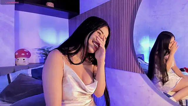 AuroraFiore online show from 03.21.25