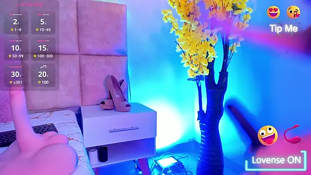 Snapshot of Doyeon_Dae chatting on 02.09.25 Doyeon Dae online show from 02.09.25