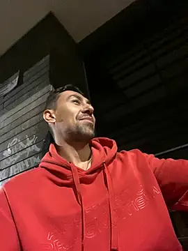 Snapshot of dantedesirexx chatting on 01.22.25 dantedesirexx online show from 01.22.25