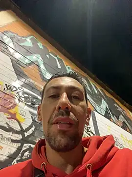 Snapshot of dantedesirexx chatting on 01.25.25 dantedesirexx online show from 01.25.25