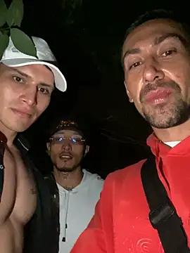 Snapshot of dantedesirexx chatting on 03.02.25 dantedesirexx online show from 03.02.25