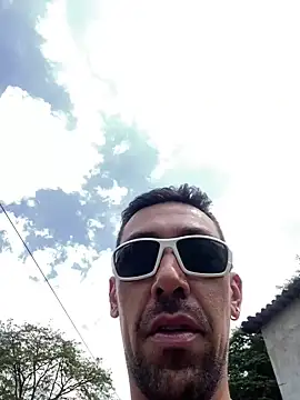 Snapshot of dantedesirexx chatting on 03.03.25 dantedesirexx online show from 03.03.25