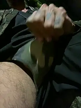 Snapshot of dantedesirexx chatting on 03.04.25 dantedesirexx online show from 03.04.25