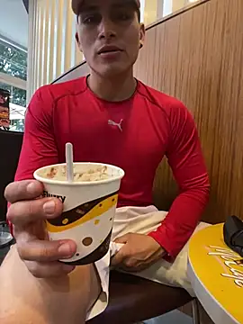 Snapshot of dantedesirexx chatting on 03.06.25 dantedesirexx online show from 03.06.25