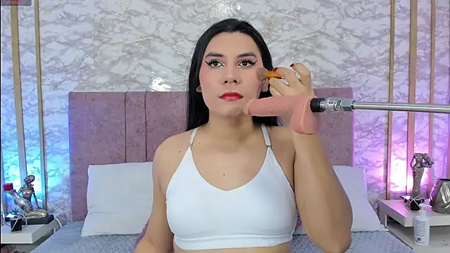 caroline jensen18 online show from 01.20.25