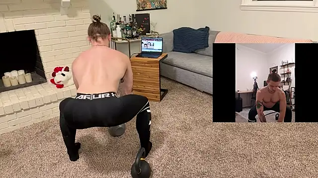 Snapshot of DaddydayDrinkzz chatting on 12.07.24 DaddydayDrinkzz online show from 12.07.24