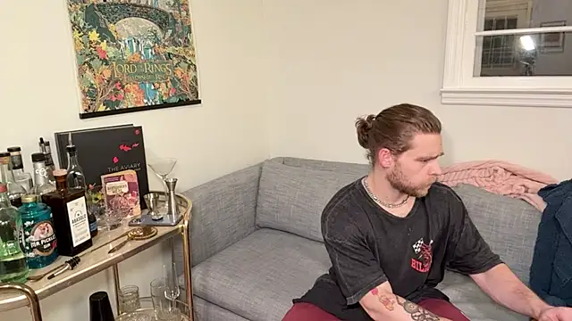 Snapshot of DaddydayDrinkzz chatting on 12.18.24 DaddydayDrinkzz online show from 12.18.24