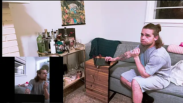 Snapshot of DaddydayDrinkzz chatting on 01.28.25 DaddydayDrinkzz online show from 01.28.25