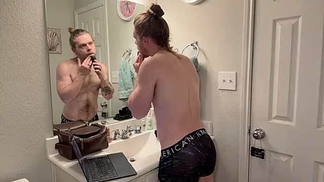 Snapshot of DaddydayDrinkzz chatting on 03.21.25 DaddydayDrinkzz online show from 03.21.25