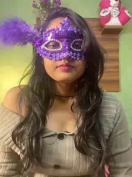 Snapshot of Rihana_Baby chatting on 02.13.25 Rihana Baby online show from 02.13.25