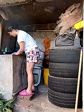 Elvishcassie  online show from 01.22.25