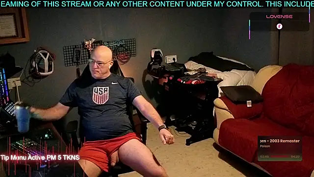 Snapshot of Pilot_Dave_69 chatting on 10.25.25 Pilot Dave 69 online show from 10.25.25