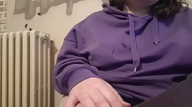 Snapshot of AalinnaK chatting on 02.03.25 AalinnaK online show from 02.03.25