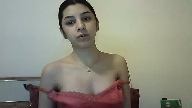 Snapshot of Ahotkittyxxx chatting on 10.25.25 Ahotkittyxxx online show from 10.25.25