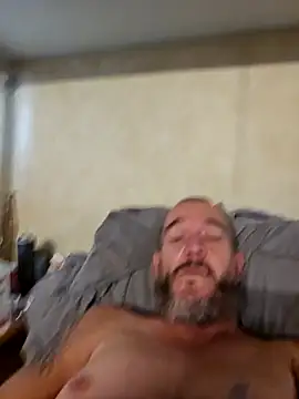 Snapshot of Fukme1970 chatting on 12.04.25 Fukme1970 online show from 12.04.25