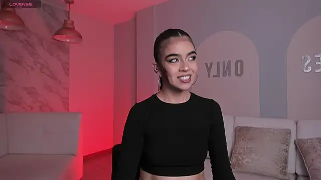 AlanaCraft online show from 10.31.25