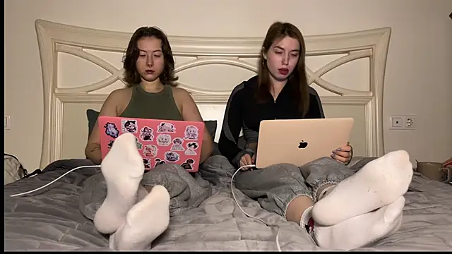 misswishh  online show from 02.11.25