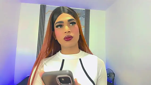 Hellen moons   online show from 03.11.25