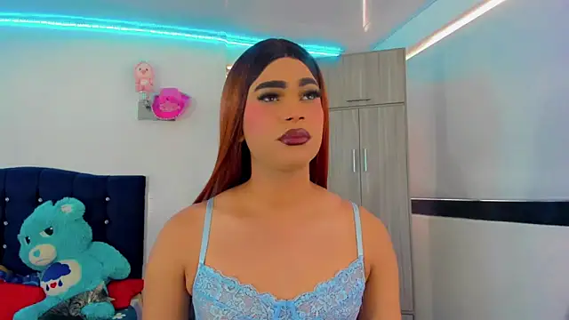 Hellen moons   online show from 10.10.25