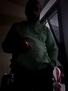 Snapshot of Cem-aus-Nrw-Krefeld chatting on 12.17.24 Cem-aus-Nrw-Krefeld online show from 12.17.24