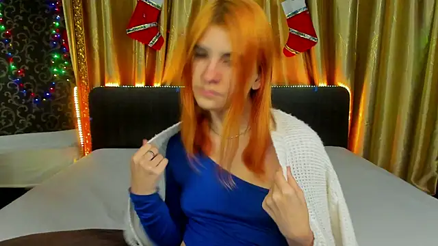 Snapshot of _Polly_Love_ chatting on 12.17.24 Polly Love online show from 12.17.24