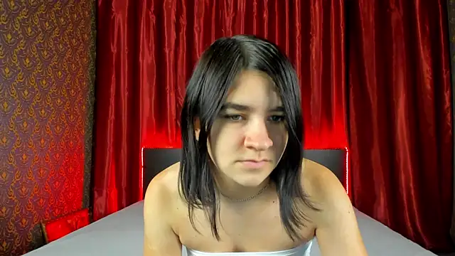 Snapshot of _Polly_Love_ chatting on 10.03.25 Polly Love online show from 10.03.25