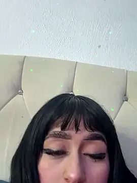 Snapshot of keily_scot chatting on 11.20.25 keily scot online show from 11.20.25