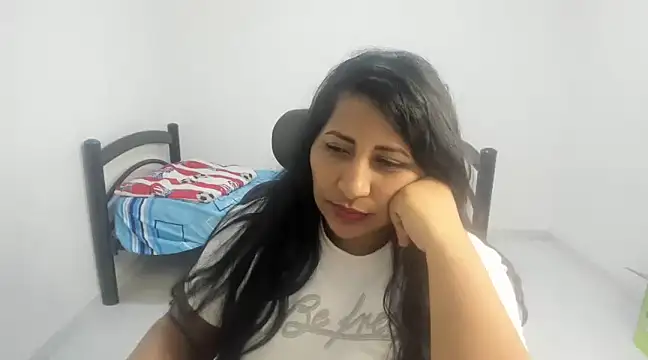 Snapshot of nikol_sexy39 chatting on 01.12.25 nikol sexy39 online show from 01.12.25