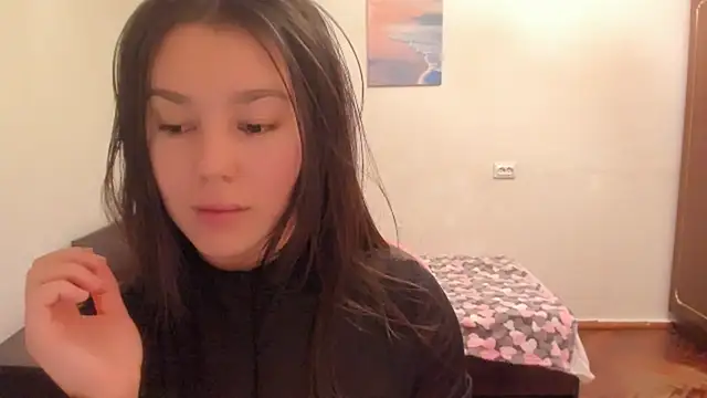 LunaXmii online show from 02.28.25