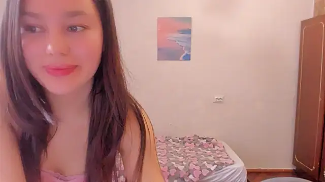 Snapshot of LunaXmii chatting on 03.02.25 LunaXmii online show from 03.02.25