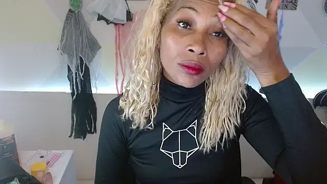 NatashaDormat online show from 10.28.25