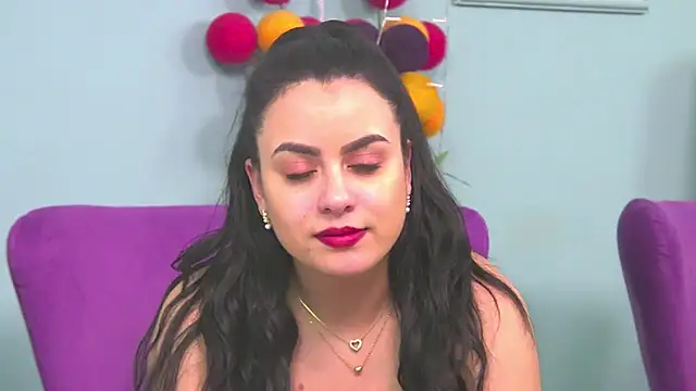 ElyzaIbarra online show from 02.25.25