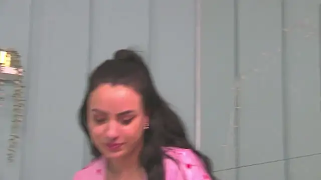 ElyzaIbarra online show from 03.08.25