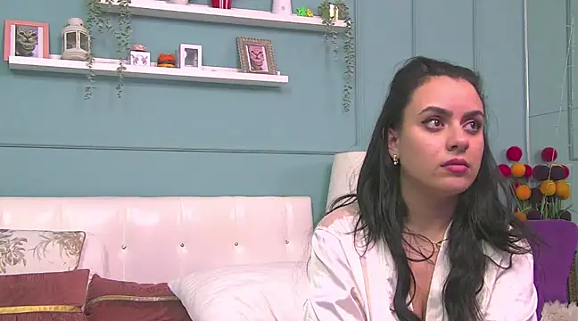 ElyzaIbarra online show from 03.20.25