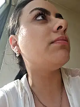 ElyzaIbarra online show from 03.22.25