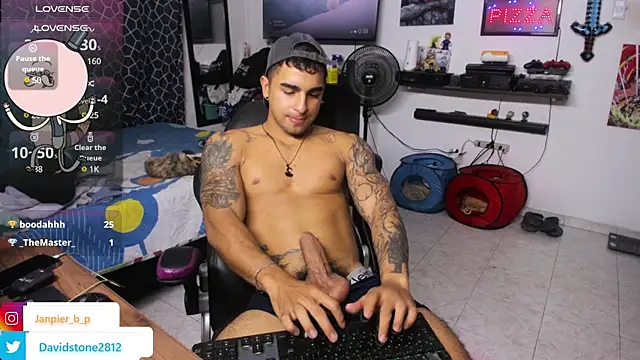 Snapshot of cJuan111 chatting on 02.20.25 cJuan111 online show from 02.20.25