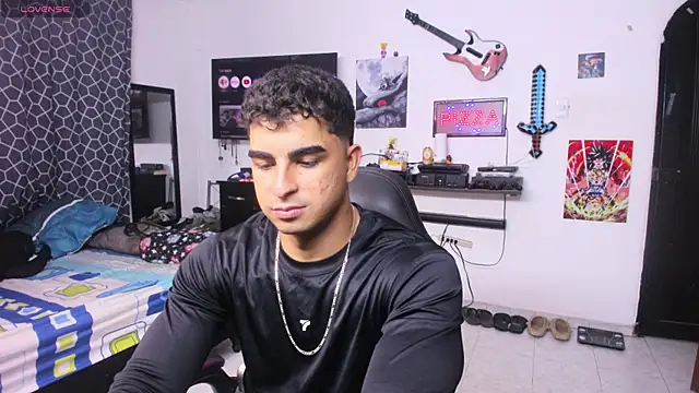 Snapshot of cJuan111 chatting on 02.27.25 cJuan111 online show from 02.27.25