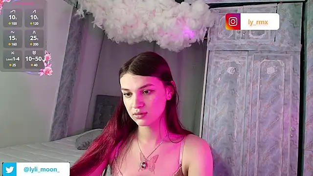 Snapshot of lylita2 chatting on 12.18.24 lylita2 online show from 12.18.24