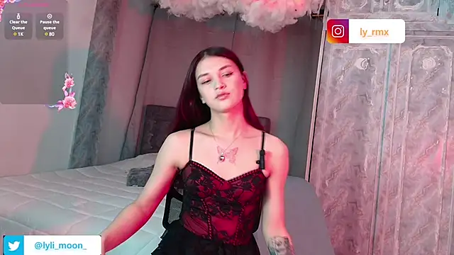 Snapshot of lylita2 chatting on 12.21.24 lylita2 online show from 12.21.24