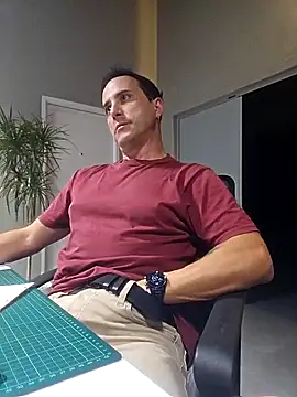 Snapshot of Lucas___81 chatting on 11.05.25 Lucas 81 online show from 11.05.25