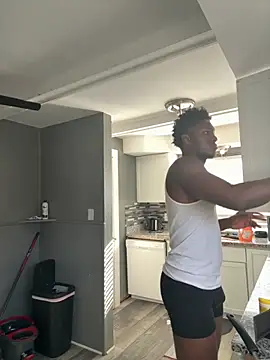 Snapshot of Festivitiesking1 chatting on 09.28.25 Festivitiesking1 online show from 09.28.25