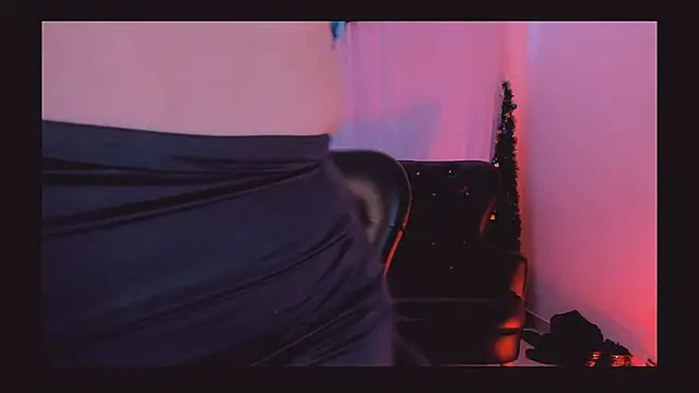 Agatha humidity online show from 03.10.25